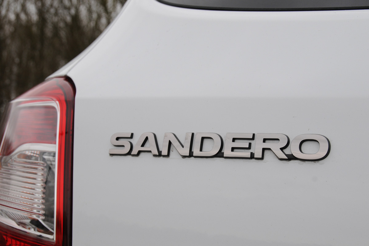 Dacia Sandero 1.2 Access badge
