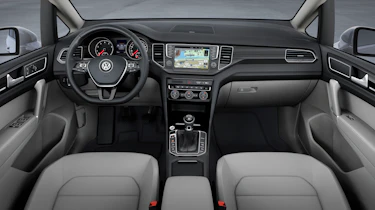 Volkswagen Golf Plus interior