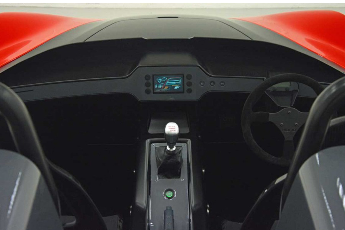 Zenos E10 driving 