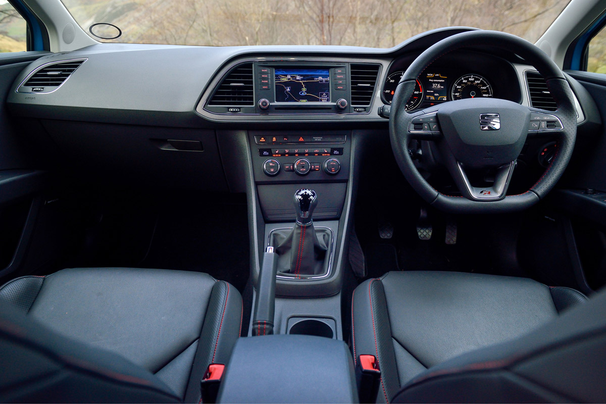 SEAT Leon interior