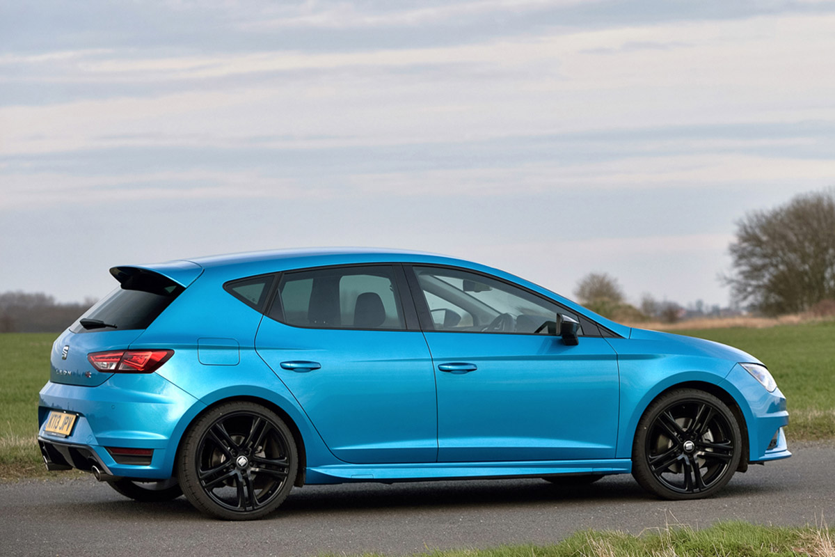 SEAT Leon profile