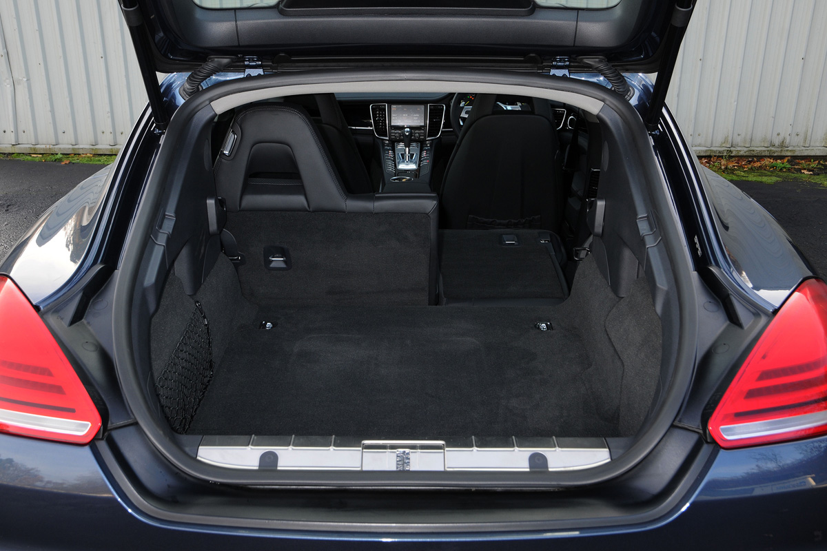 Porsche Panamera boot space