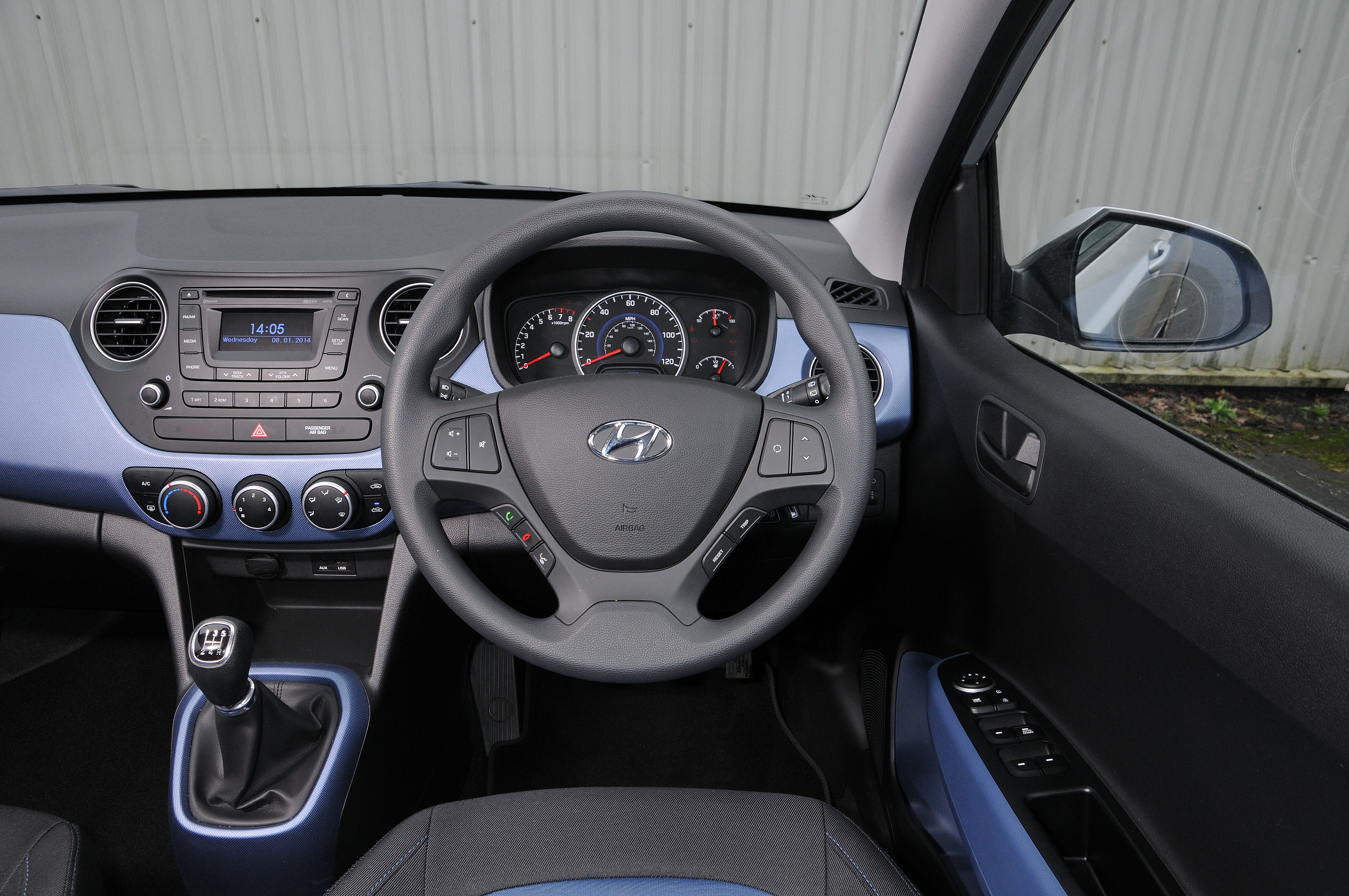 Hyundai i10 interior
