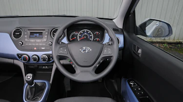 Hyundai i10 interior