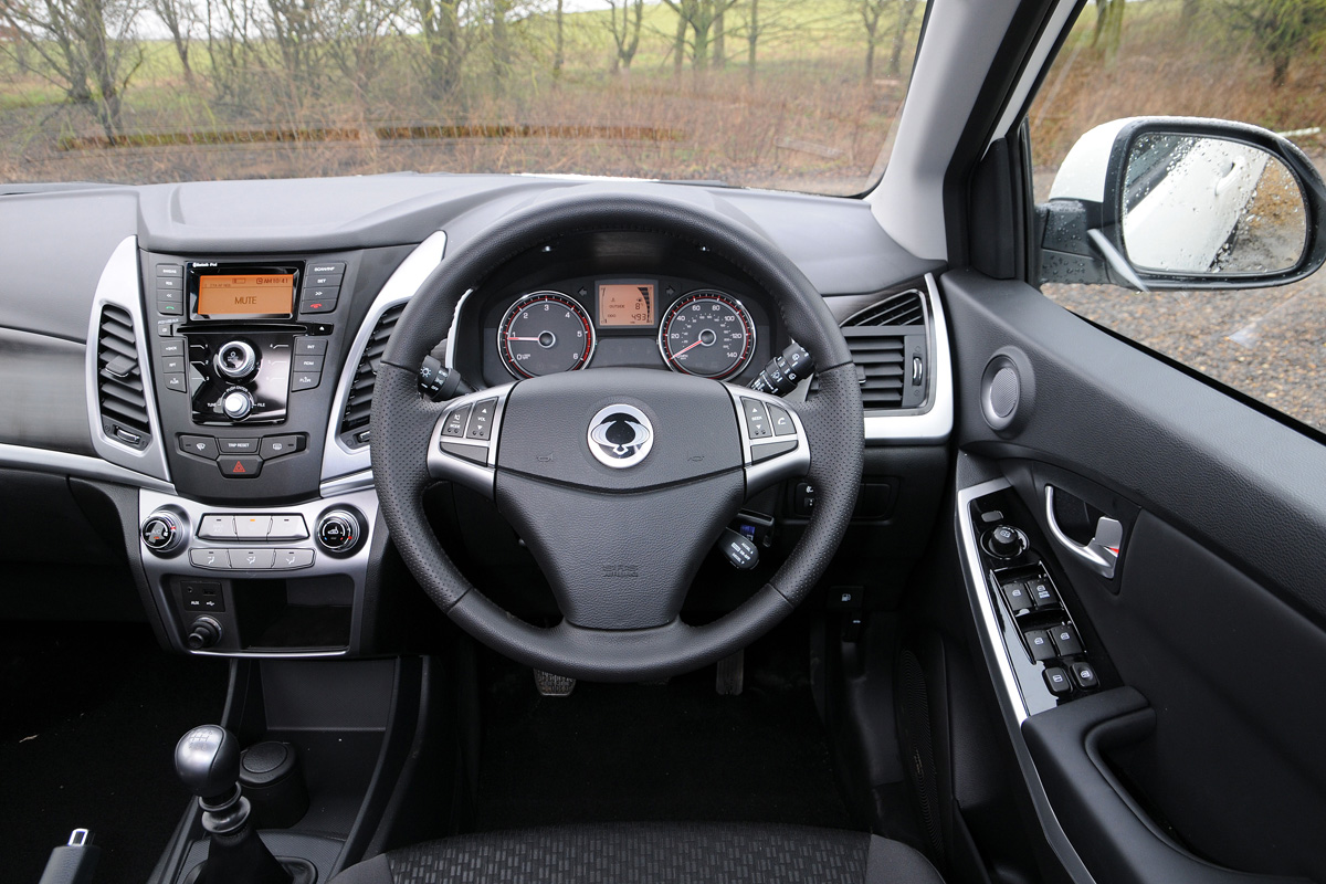 SsangYong Korando interior 