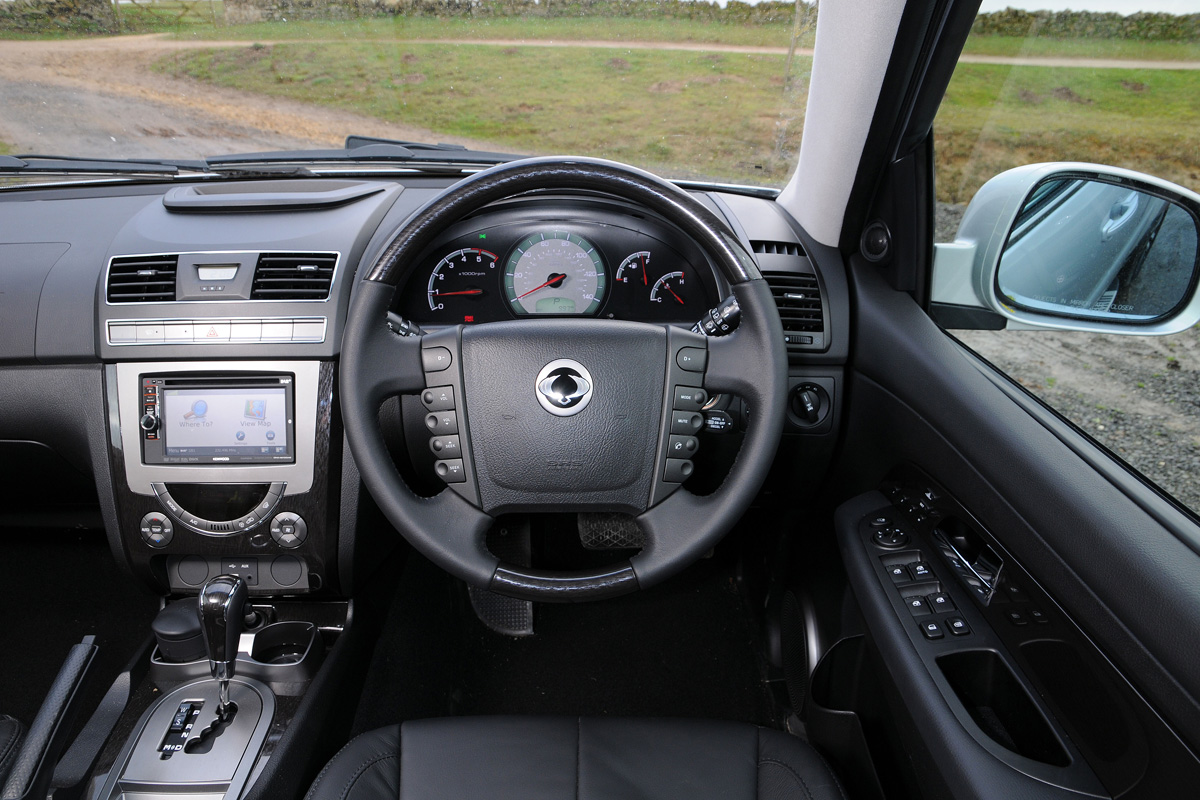 SsangYong Rexton W interior 