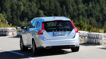 Volvo V60 D4 rear tracking