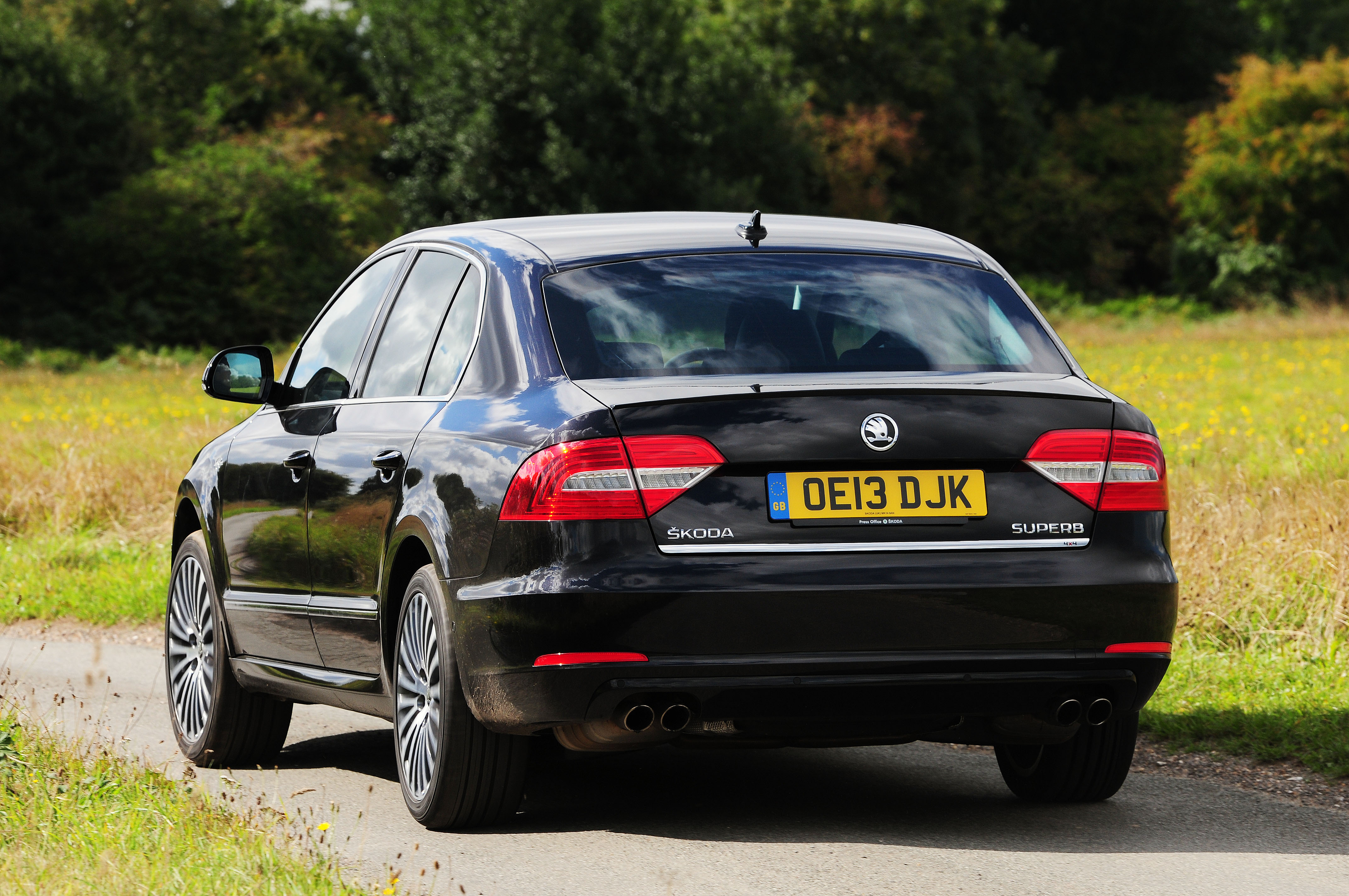 Skoda Superb 4x4 rear view