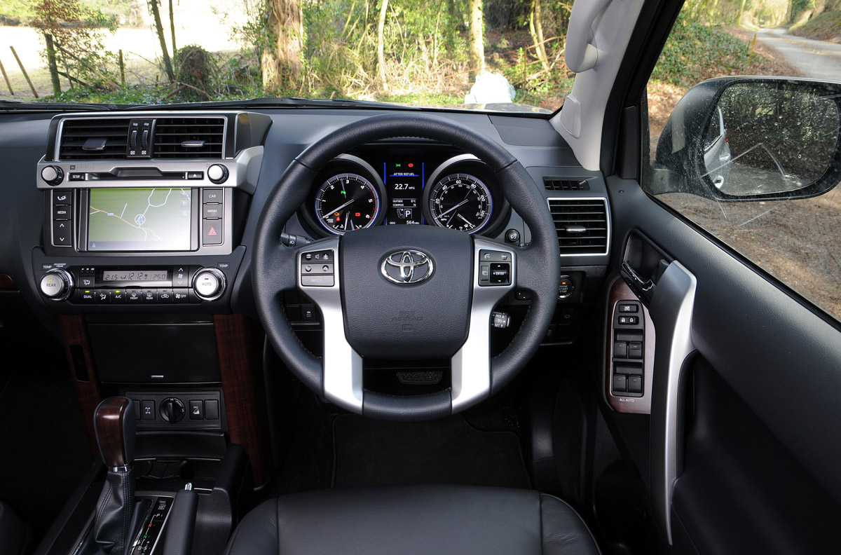 New Toyota Land Cruiser 2014 interior