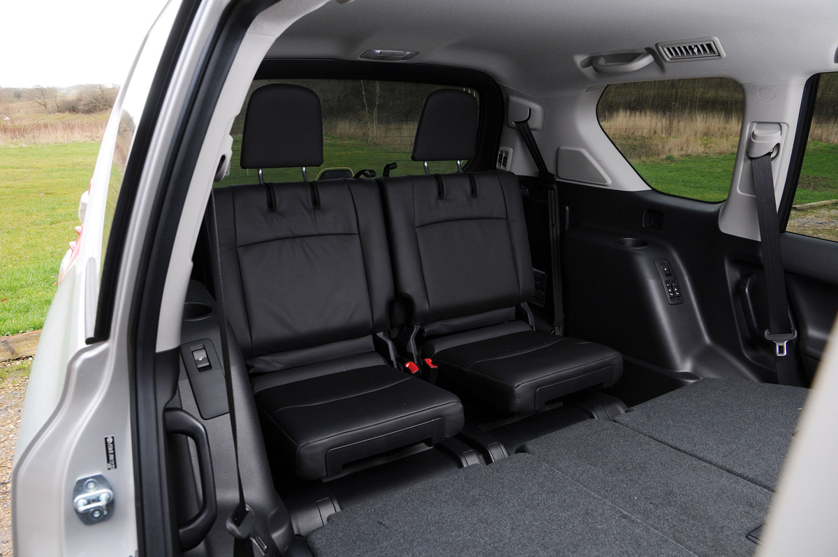 New Toyota Land Cruiser 2014 rears