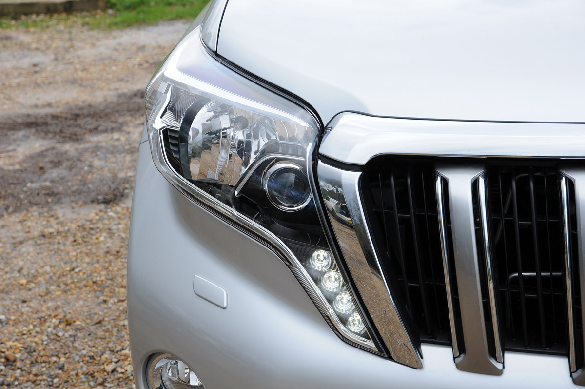 New Toyota Land Cruiser 2014 nose
