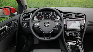 Volkswagen Golf Estate steering wheel
