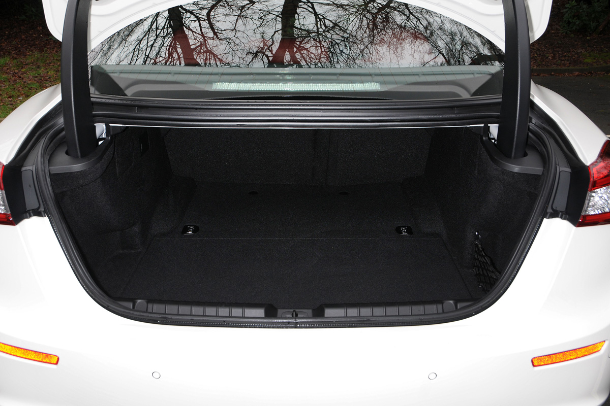 Maserati Ghibli S boot