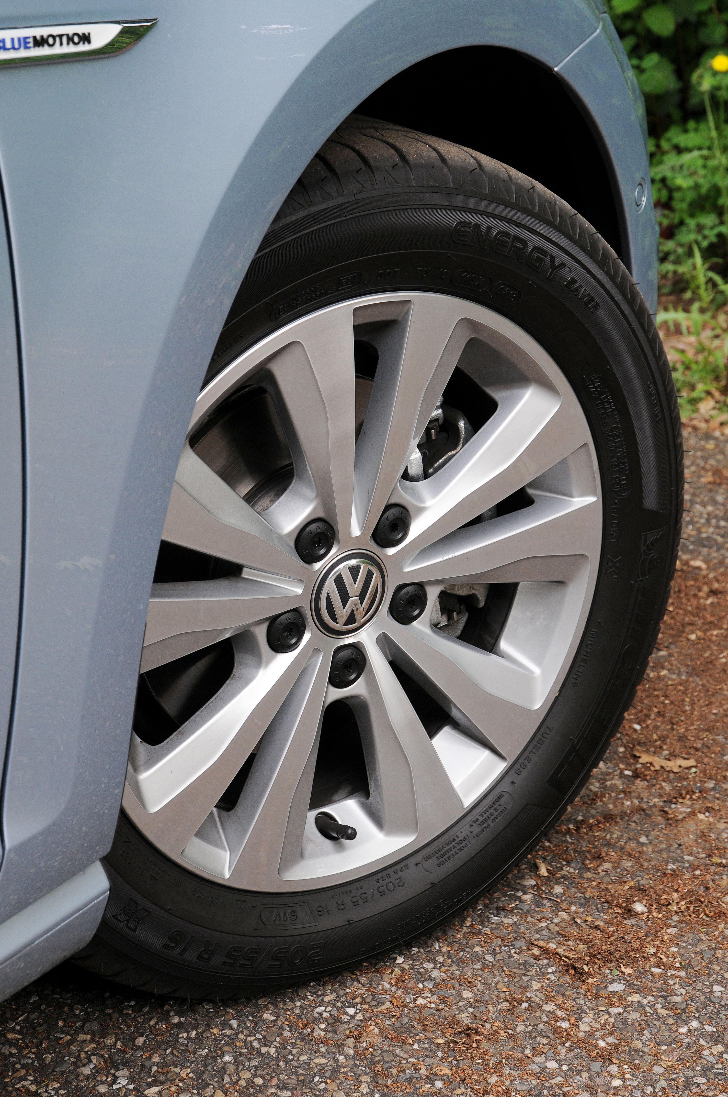 VW Golf BlueMotion wheel