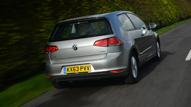 Volkswagen Golf Bluemotion rear tracking