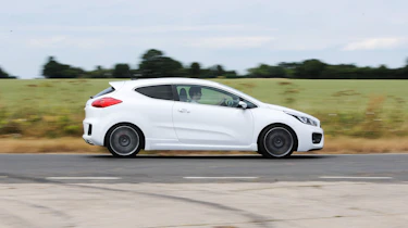 Kia Pro_cee'd GT side view