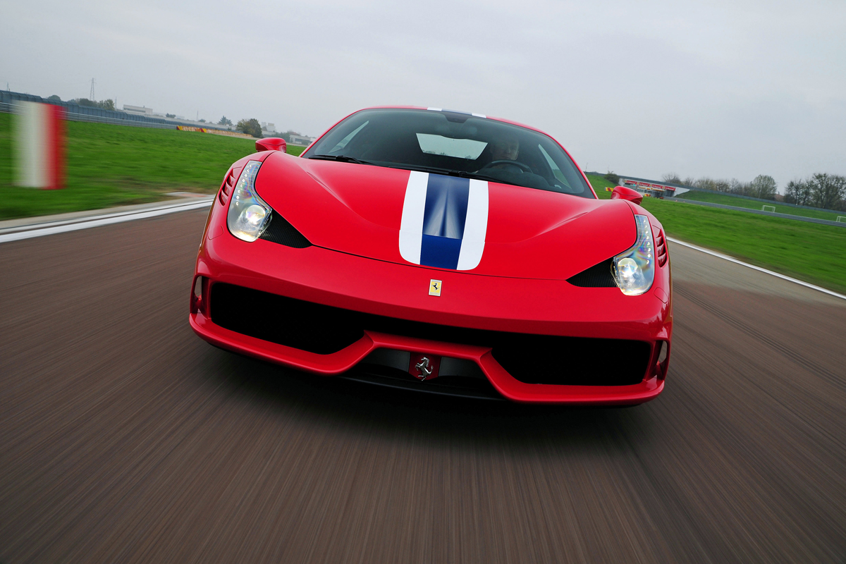 Ferrari 458 Speciale head on