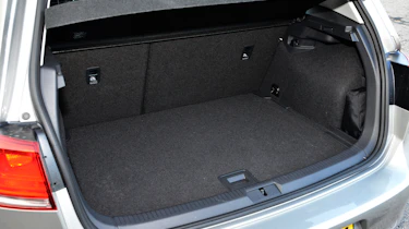Volkswagen Golf Bluemotion boot space
