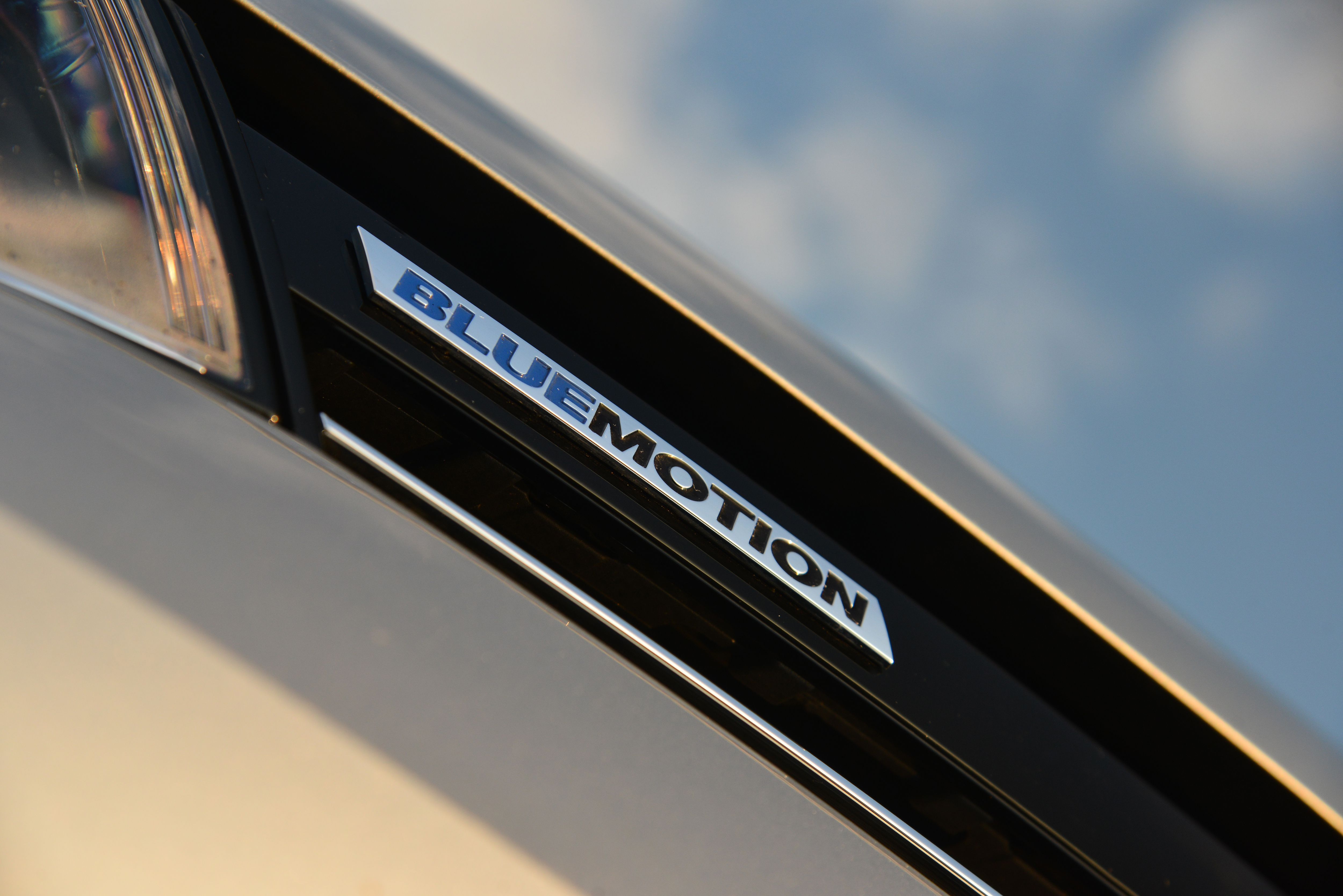 Volkswagen Golf Bluemotion badge