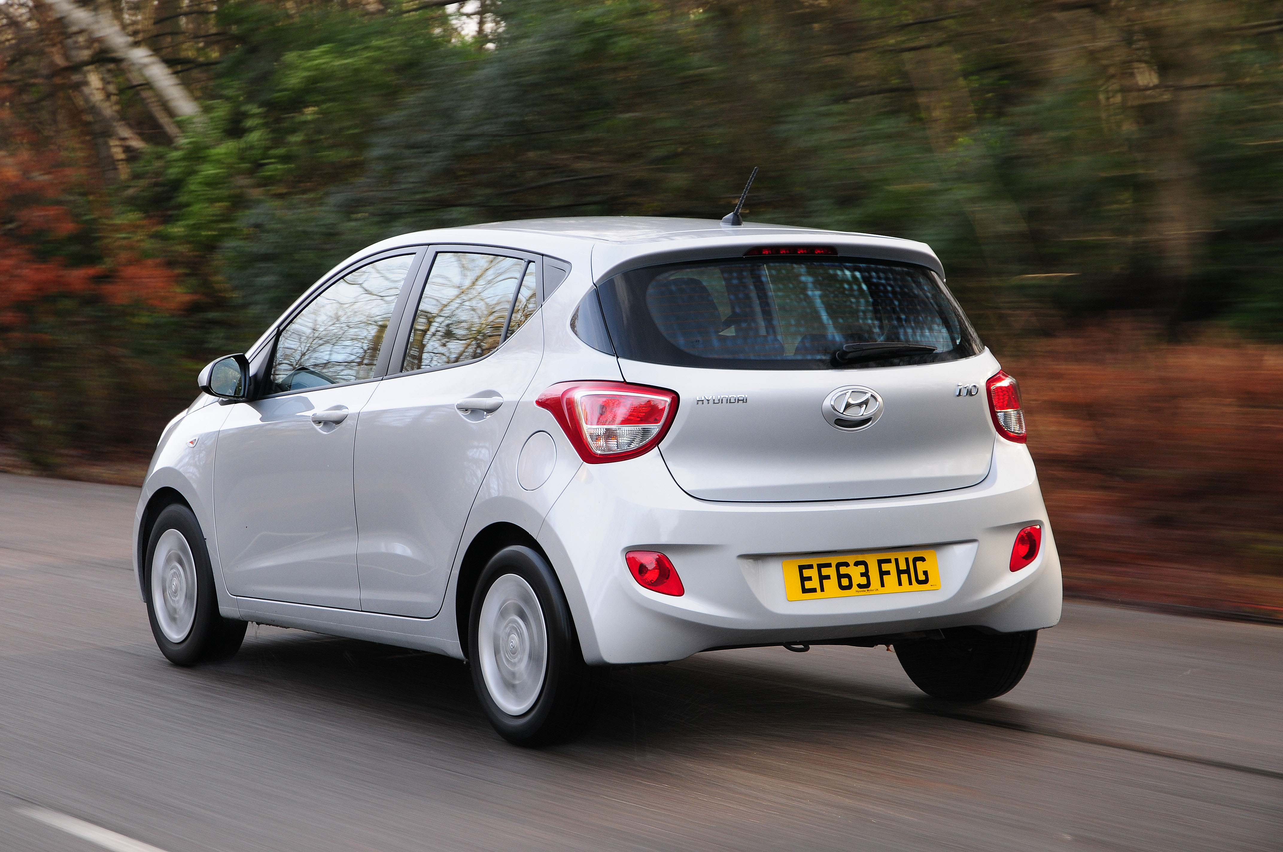 Hyundai i10 rear tracking 
