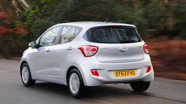 Hyundai i10 rear tracking