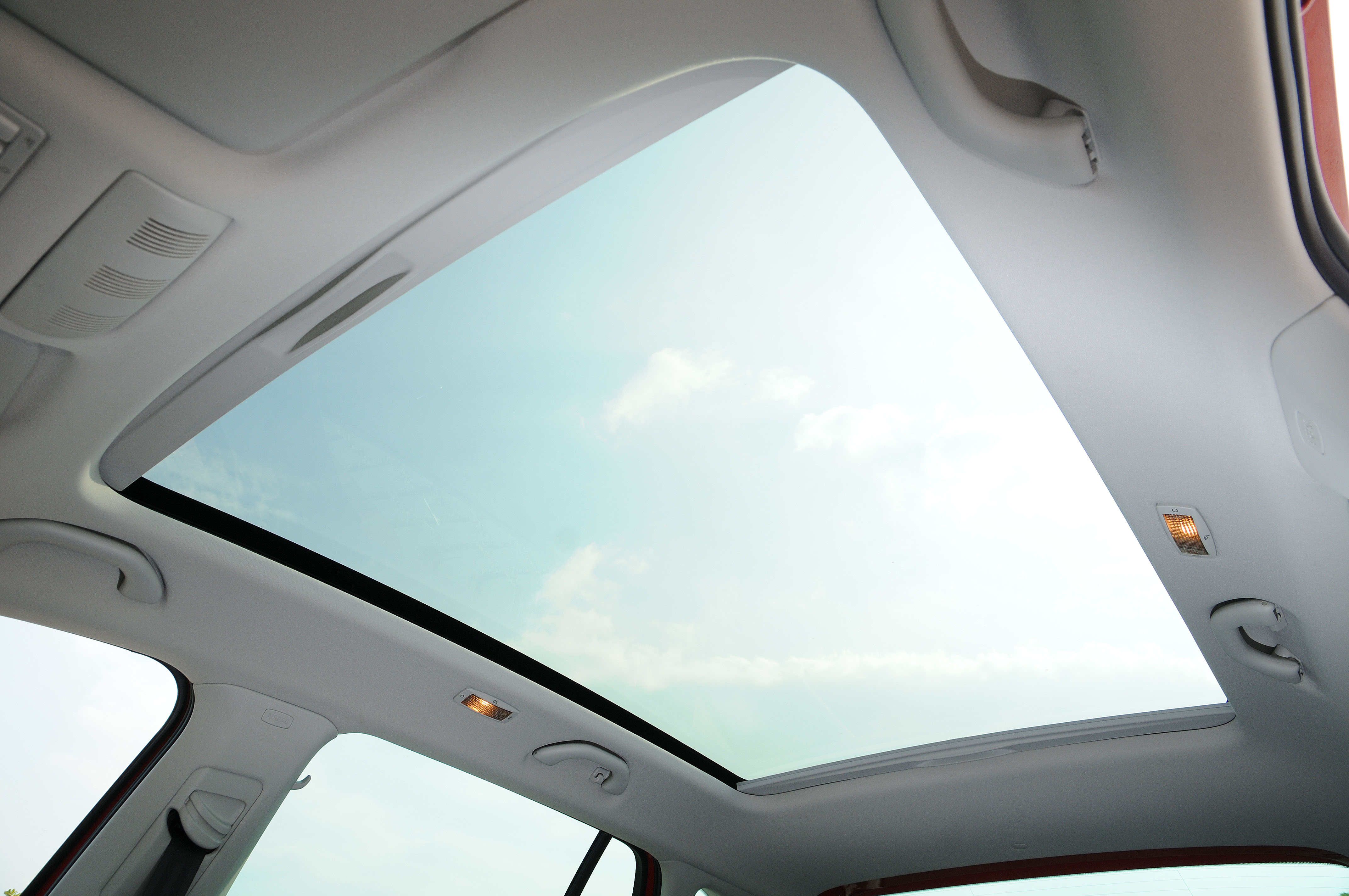 Skoda Rapid Spaceback sunroof 