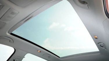 Skoda Rapid Spaceback sunroof