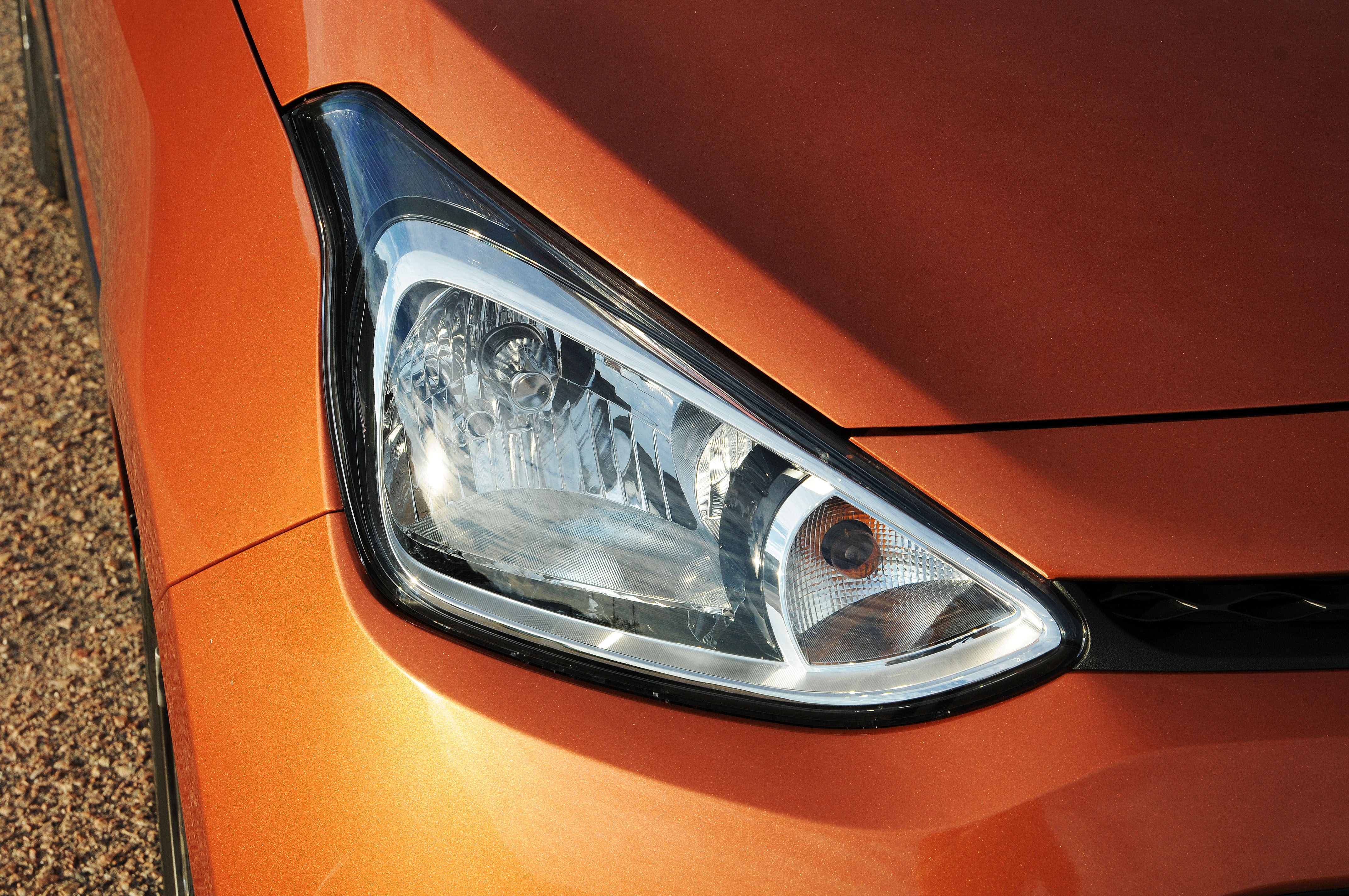 Hyundai i10 headlight