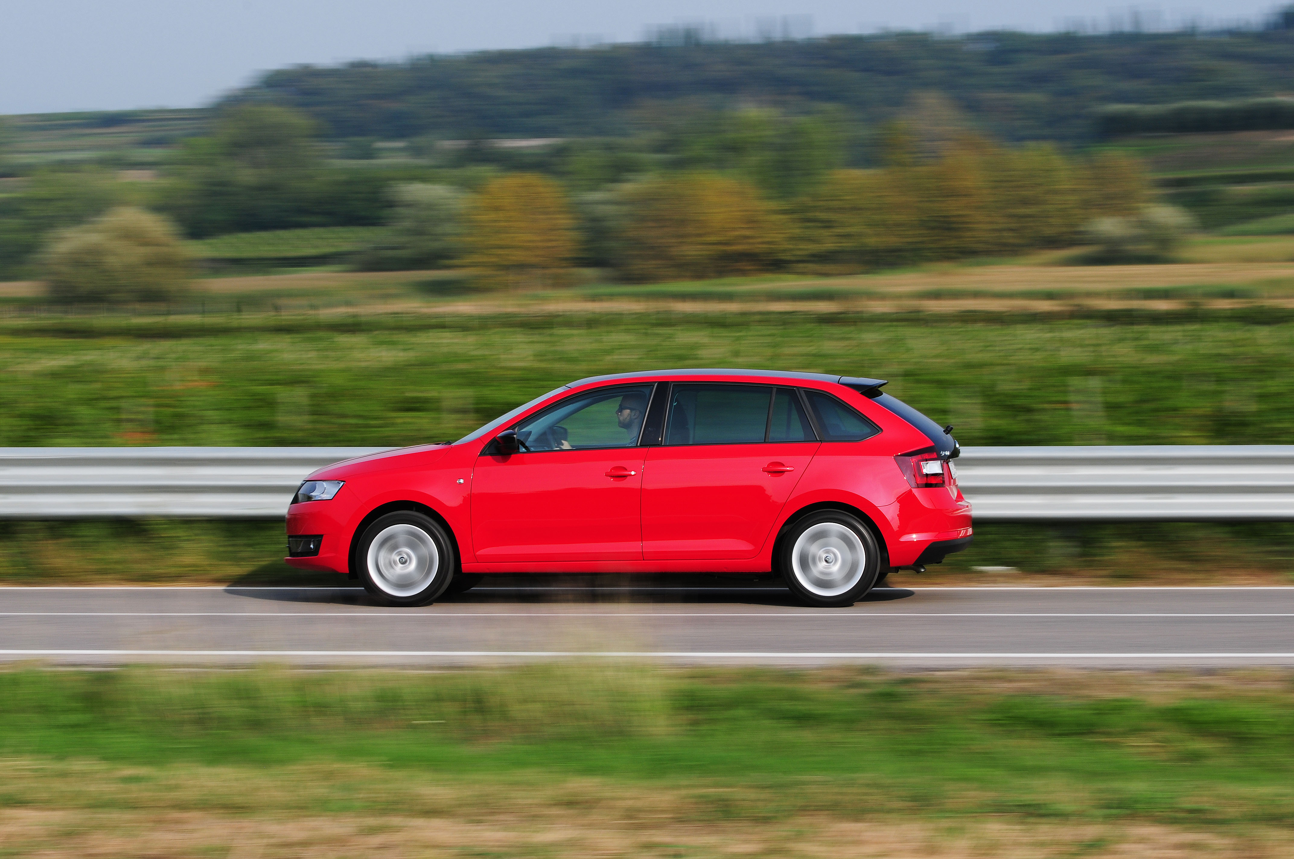 Skoda Rapid Spaceback panning 
