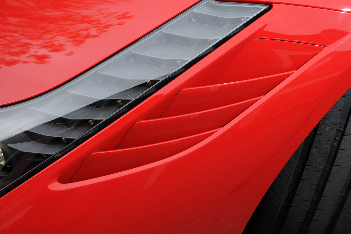 Ferrari 458 Speciale air intakes