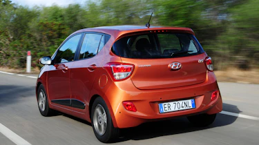 Hyundai i10 rear action