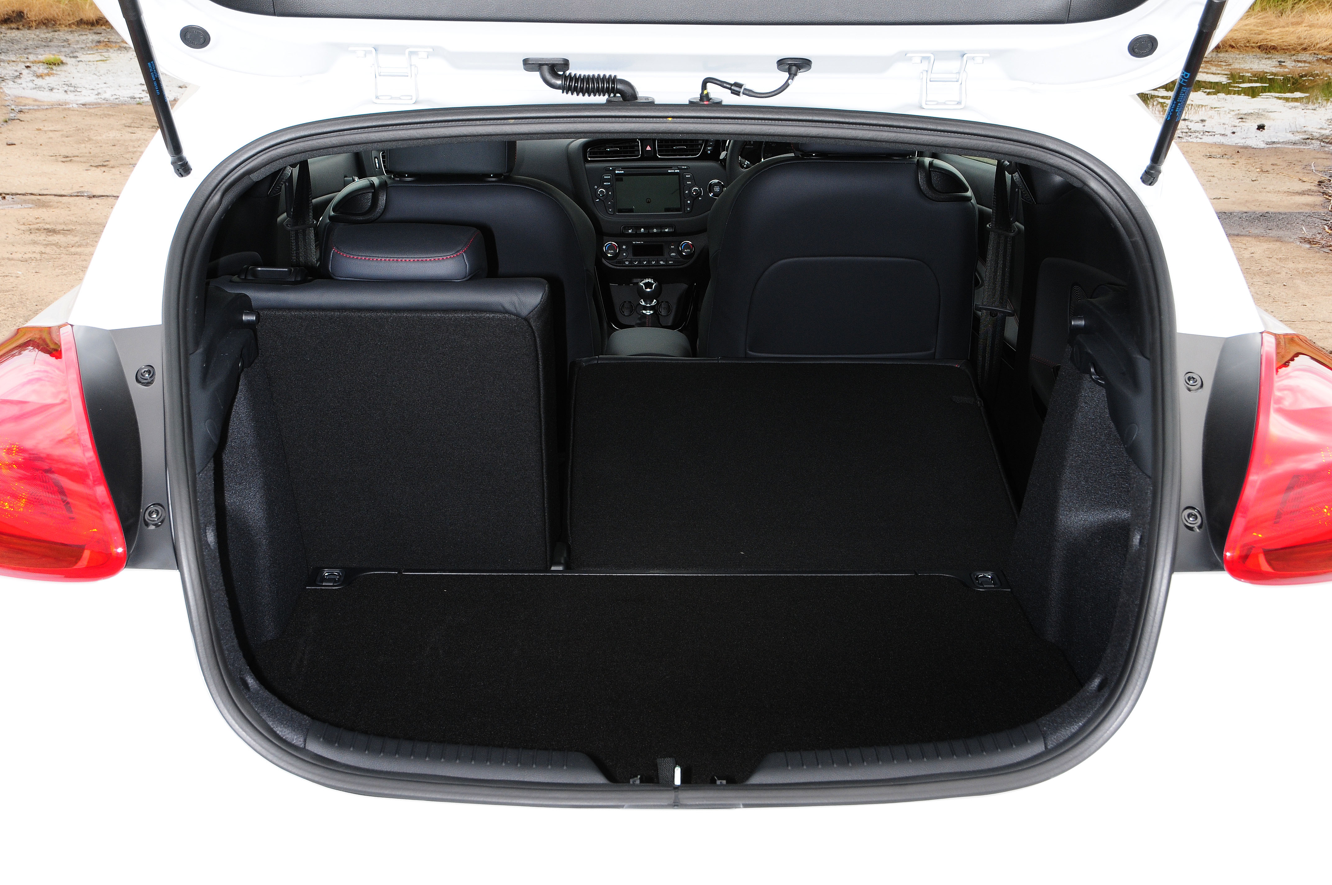 Kia Pro_cee'd GT boot