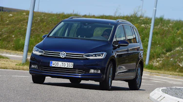 Volkswagen Touran - front cornering (left-hand drive)