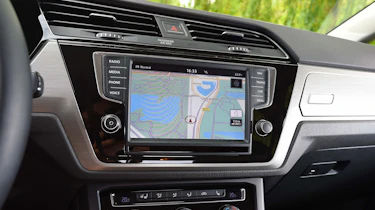 Volkswagen Touran - sat-nav