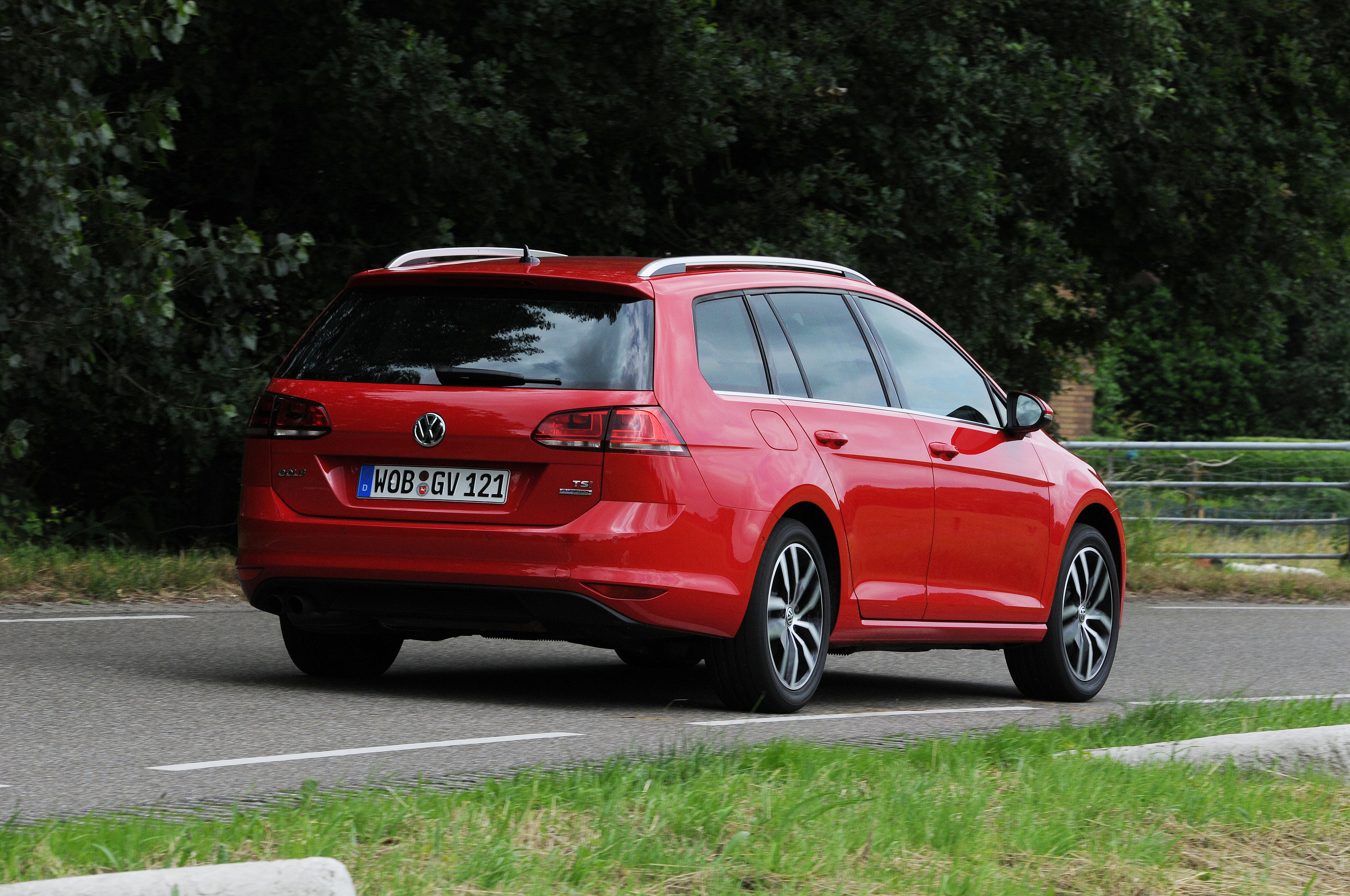 Volkswagen Golf Estate rear view