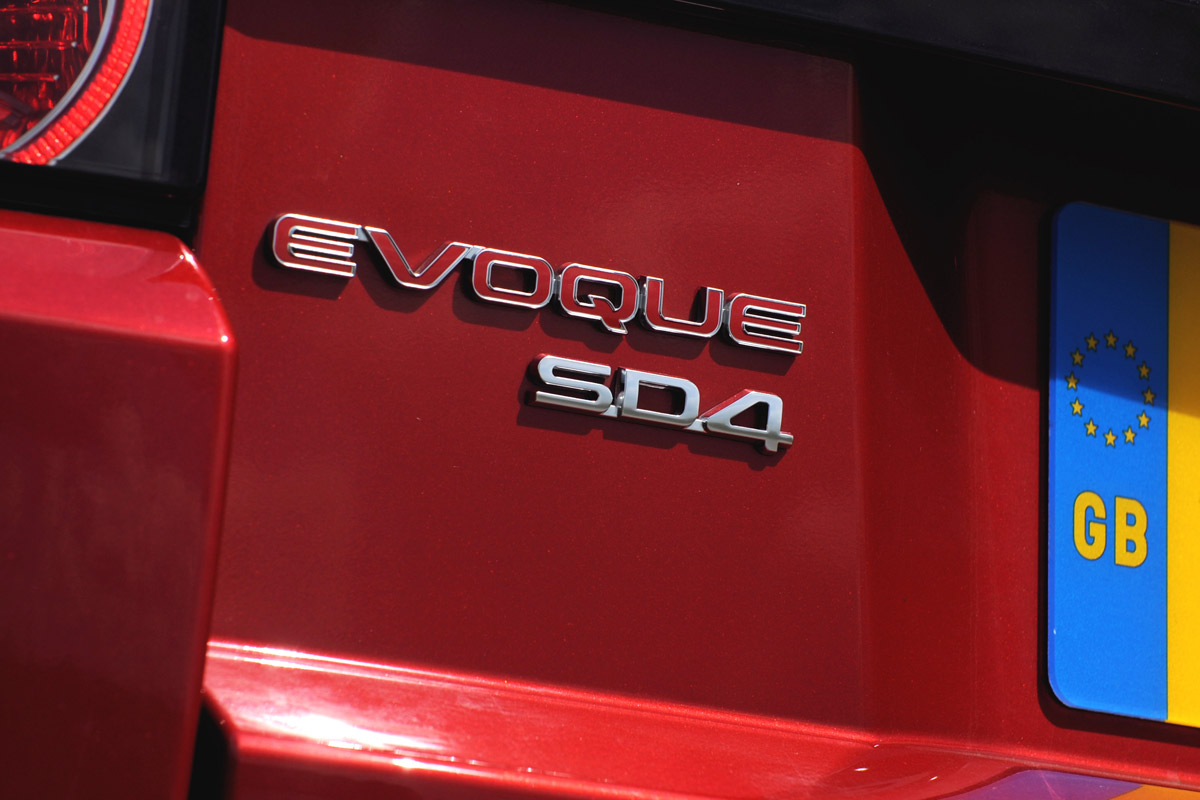 Range Rover Evoque badge