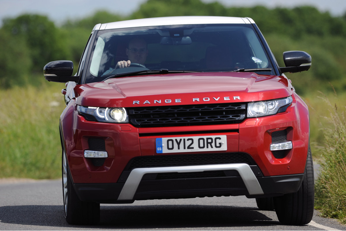 Range Rover Evoque front cornering