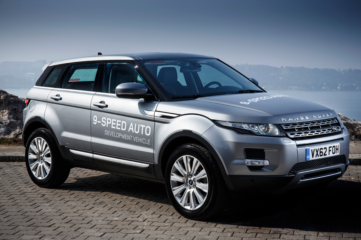 Range Rover Evoque nine-speed front three-quarters