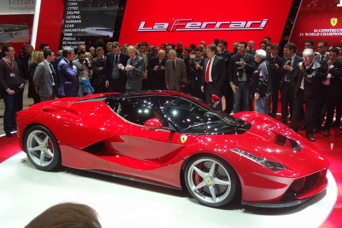 Ferrari LaFerrari to hit 227mph