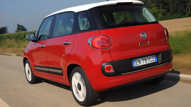 Fiat 500L rear tracking