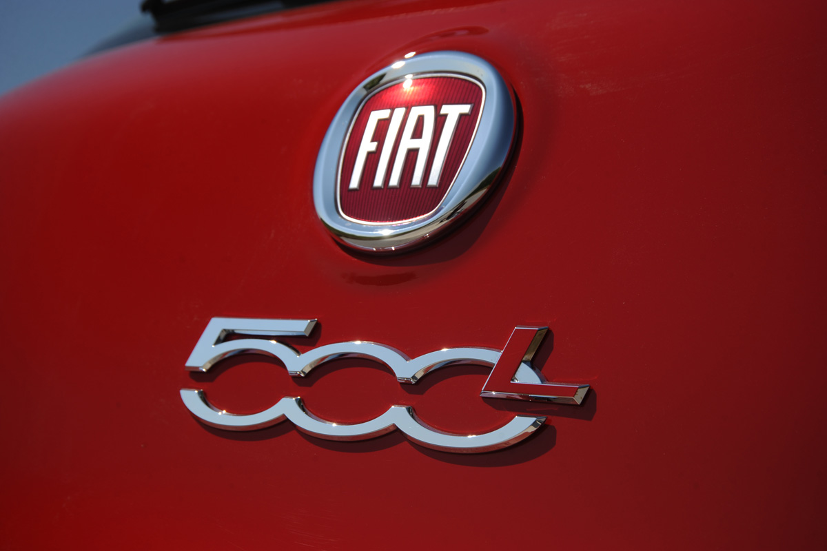 Fiat 500L badge