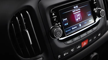 Fiat 500L centre console