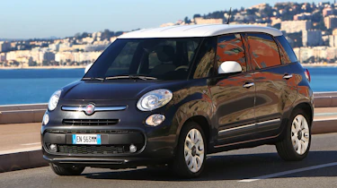 Fiat 500L front three-quarters