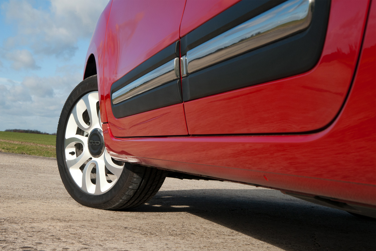 Fiat 500L 1.6 Multijet wheel