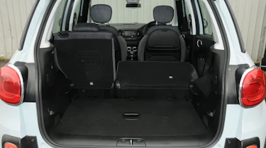 Fiat 500L boot