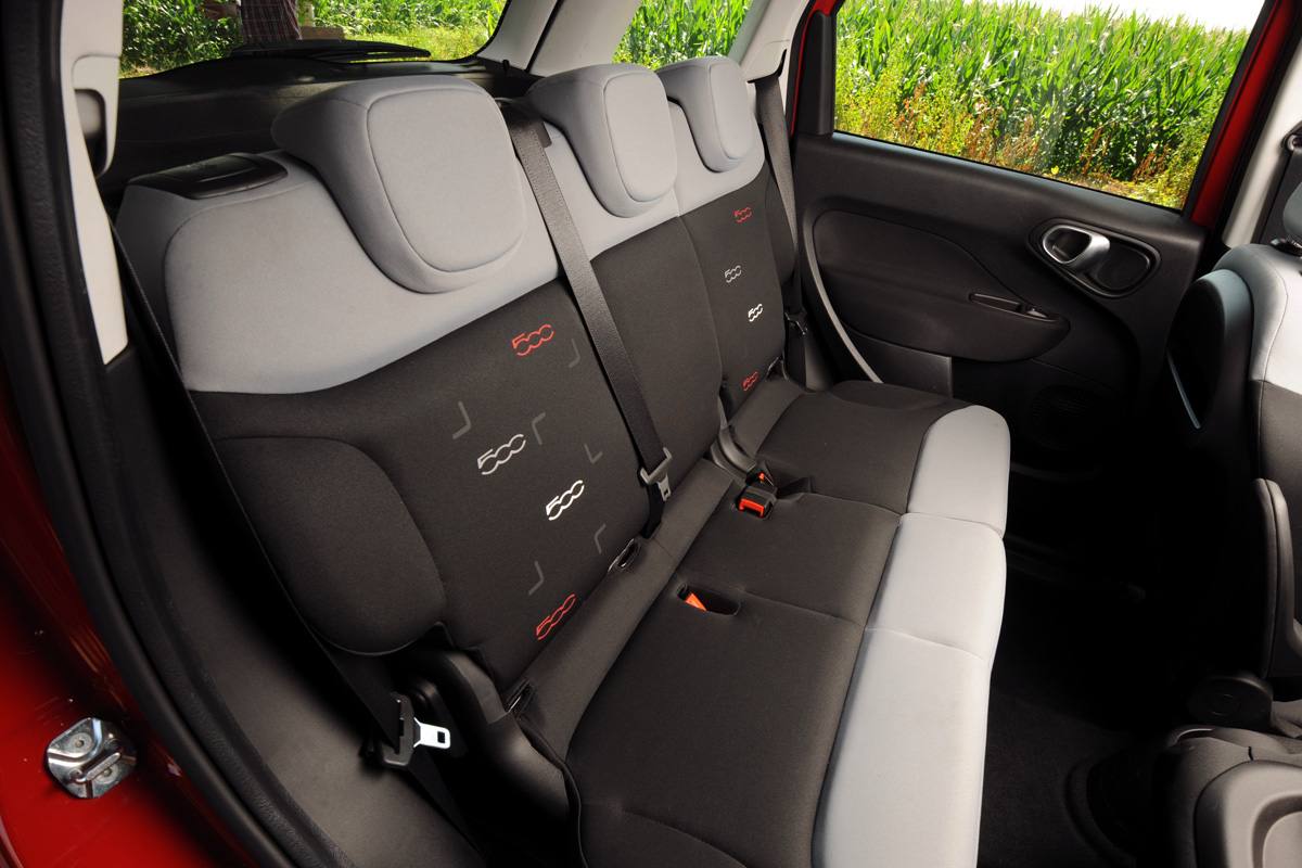 Fiat 500L rear seats
