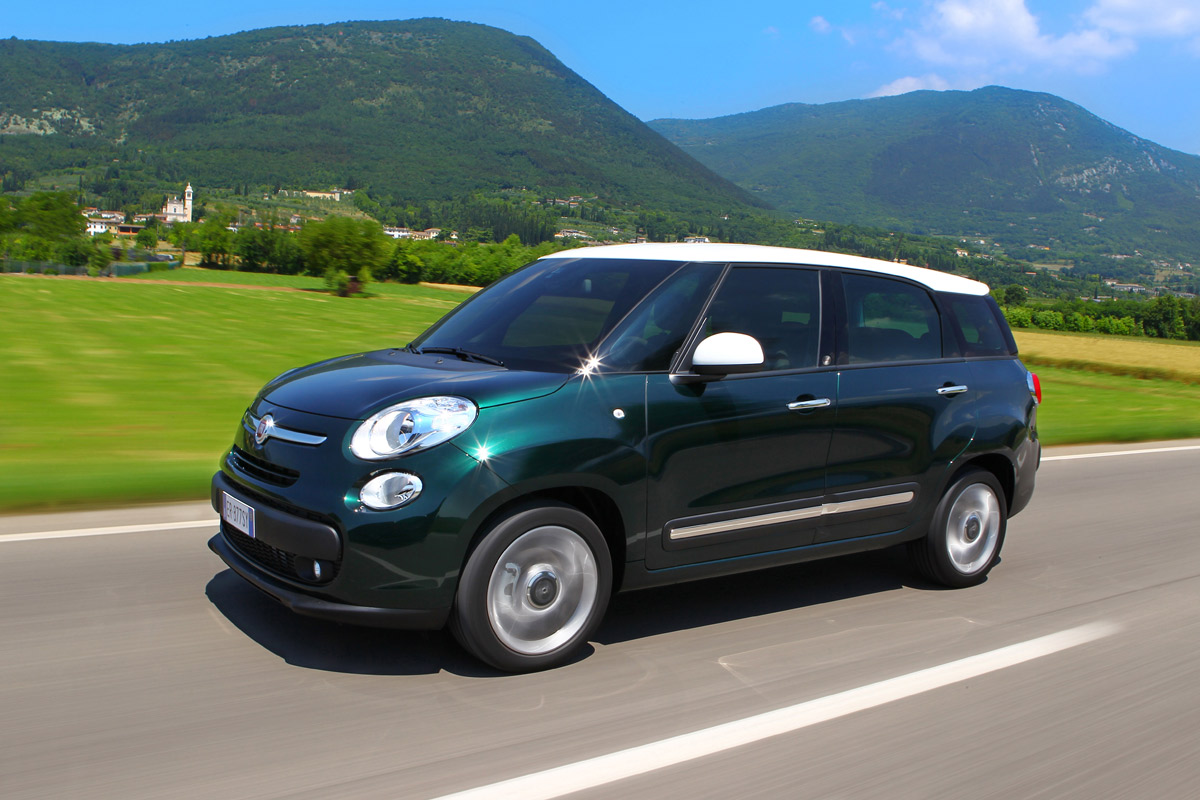 Fiat 500L MPW front three quarters