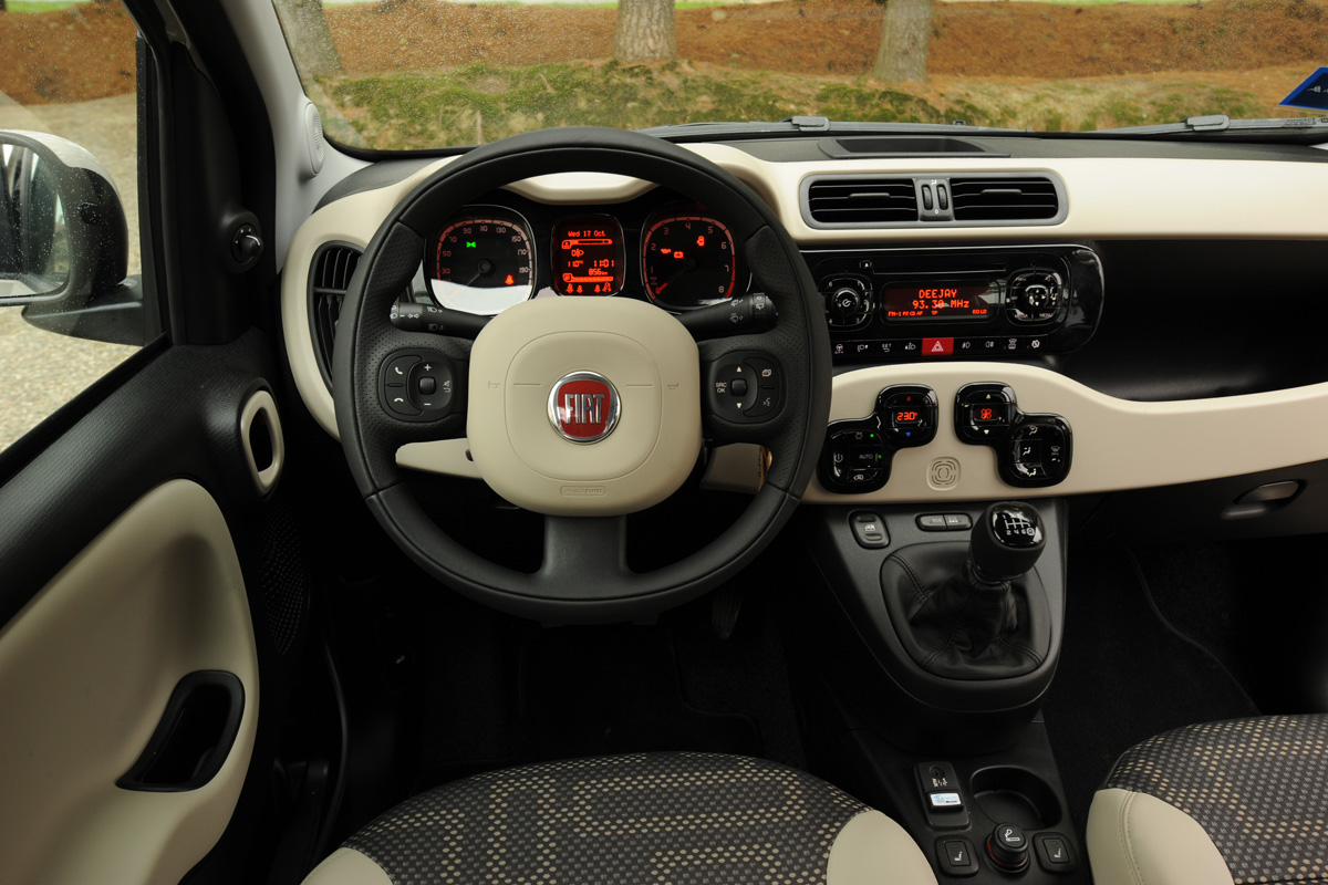 Fiat Panda 4x4 interior