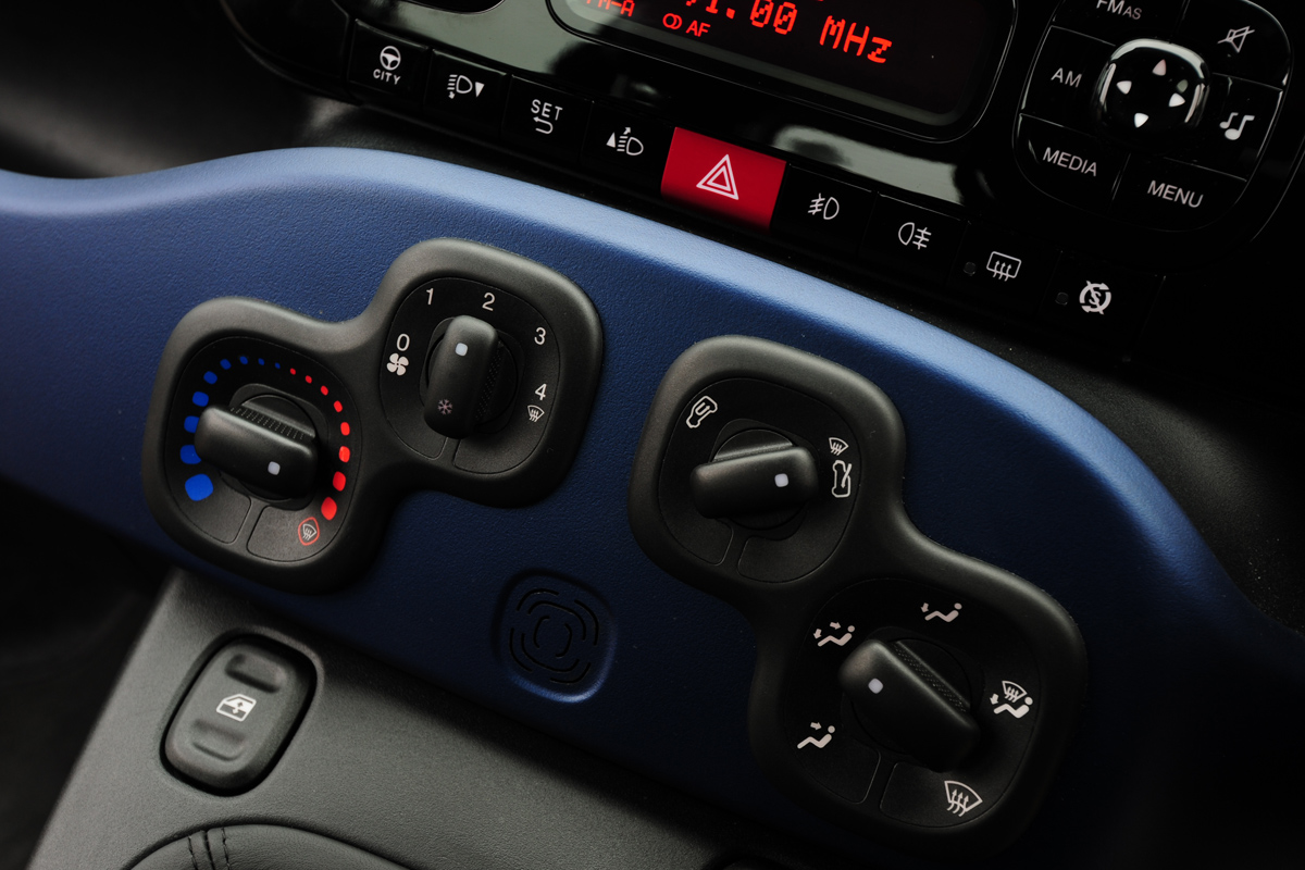 Fiat Panda 1.3 Multijet Pop interior detail