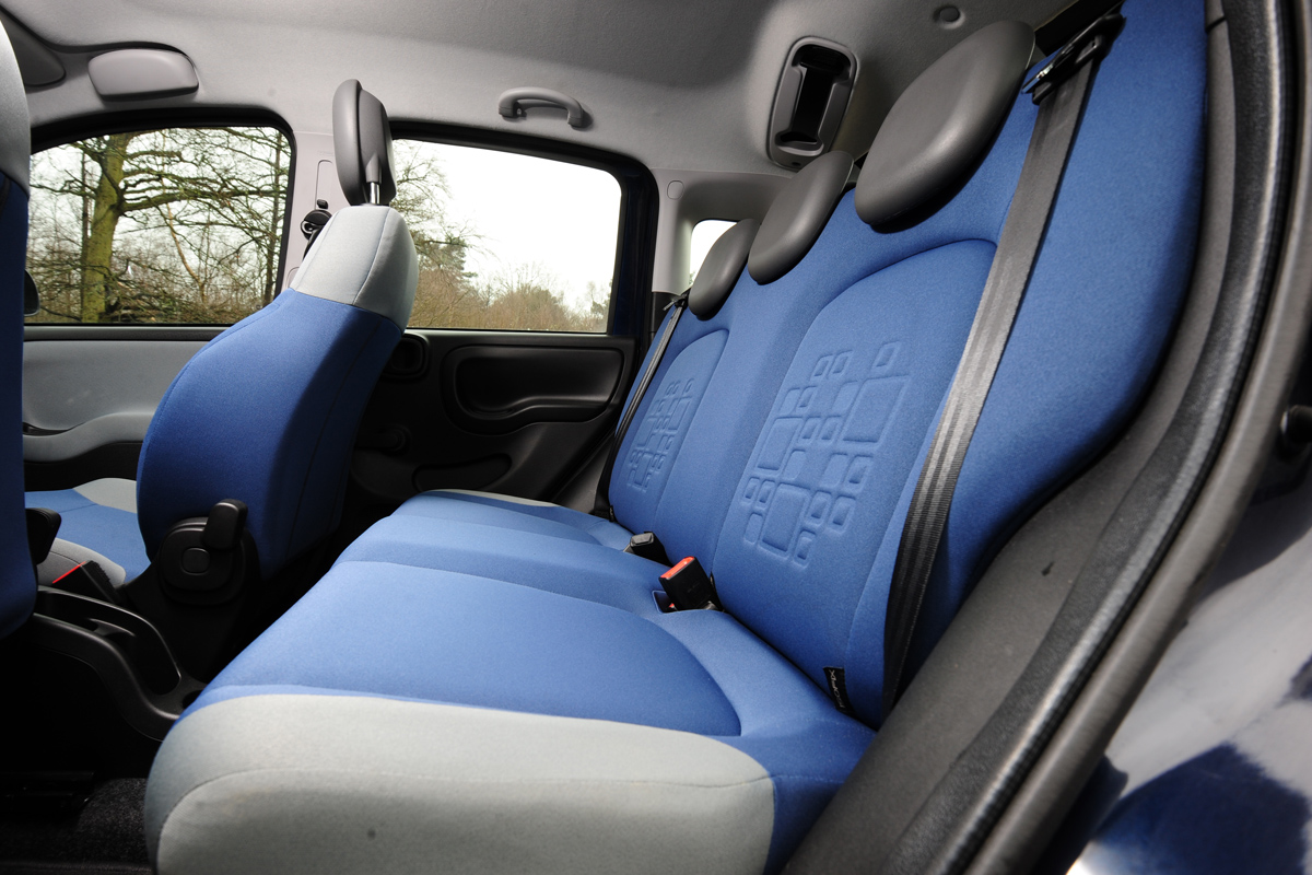Fiat Panda 1.3 Multijet Pop rear seats